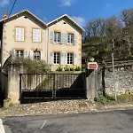 Coccinelle In The Medieval Town Of ヴィラ コンフォラン