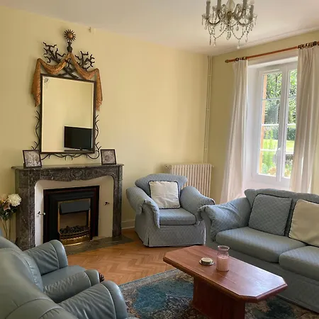 Vila Coccinelle In The Medieval Town Of Confolens